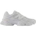 Białe Sneakersy sznurowane damskie syntetyczne marki New Balance 9060 w rozmiarze 40 