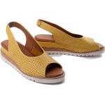 Przecenione Żółte Sandały na koturnie damskie na lato w rozmiarze 40 - wysokość obcasa od 5cm do 7cm 