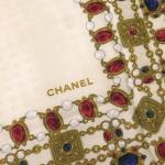 Beżowy Jedwabny Szal - Używany Chanel Vintage