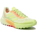 Przecenione Zielone Buty do biegania terenowe damskie sportowe marki adidas Performance w rozmiarze 42 