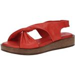 Czerwone Sandały płaskie damskie na lato marki Caprice w rozmiarze 37 