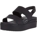 Czarne Sandały na koturnie damskie na lato marki Crocs w rozmiarze 43 