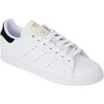 Białe Sneakersy skórzane damskie sportowe na wiosnę marki adidas w rozmiarze 35,5 