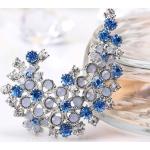 Niebieskie Broszki damskie błyszczące eleganckie dla gości weselnych 