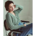 Zielone Swetry z warkoczami damskie romantyczne marki bienkovska 