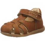 Jasnobrązowe Sandały dla dzieci na lato marki Kavat w rozmiarze 19 