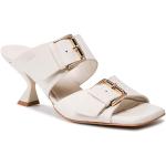 Przecenione Białe Buty skórzane damskie z gładkiej skóry na lato marki Badura w rozmiarze 39 