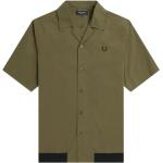 Zielone Koszule z lamówką męskie z krótkimi rękawami marki Fred Perry w rozmiarze M 