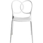 Białe Krzesła ogrodowe w nowoczesnym stylu marki Driade - Zrównoważony rozwój 
