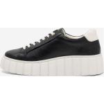 Czarne Sneakersy na koturnie w stylu casual z gładkiej skóry marki Lasocki w rozmiarze 40 - Zrównoważony rozwój 