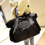 Czarne Shopper bags damskie z kieszenią na telefon w stylu casual 
