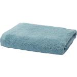 Błękitne Ręczniki kąpielowe gładkie marki Aquanova w rozmiarze 100x150 cm 