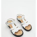 Białe Sandały skórzane damskie z poliuretanu na lato marki Reserved w rozmiarze 39 