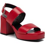 Przecenione Czerwone Sandały skórzane damskie z gładkiej skóry na lato marki Wojas w rozmiarze 37 