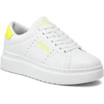 Przecenione Białe Sneakersy damskie marki LEVI´S w rozmiarze 36 