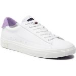 Przecenione Białe Niskie sneakersy damskie z gładkiej skóry marki Tommy Hilfiger TOMMY JEANS w rozmiarze 37 