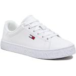 Przecenione Białe Niskie sneakersy damskie z gładkiej skóry marki Tommy Hilfiger TOMMY JEANS w rozmiarze 35 