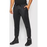 Czarne Spodnie dresowe męskie marki 4F w rozmiarze S 