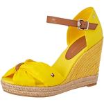 Żółte Sandały na koturnie damskie haftowane eleganckie na lato na imprezę marki Tommy Hilfiger w rozmiarze 41 - Zrównoważony rozwój 