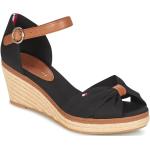 Czarne Sandały damskie na lato marki Tommy Hilfiger Elba w rozmiarze 38 - wysokość obcasa od 5cm do 7cm 